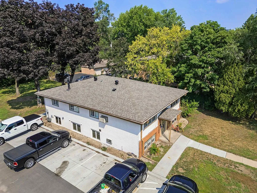 2 bed, 600 sqft, $1,475 — Photo 4