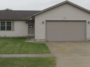 145 Harbor View Dr, Marysville, MI 48040