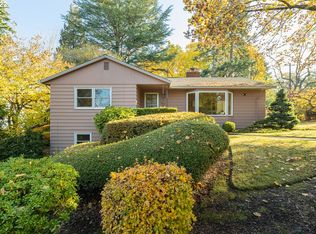 9945 SW McMillan St, Beaverton, OR 97005