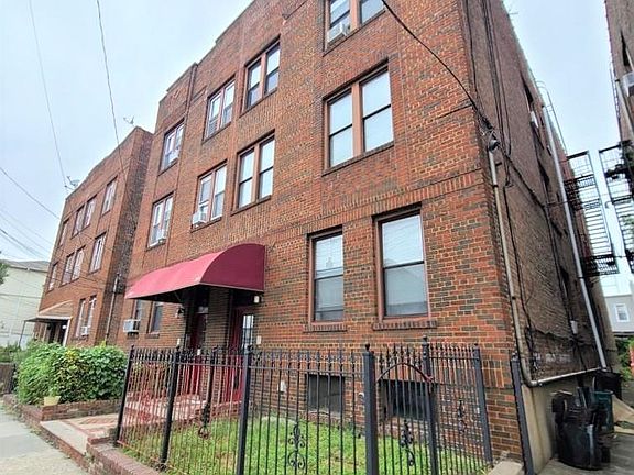 3rd image of 260 Clendenny Ave APT 3
