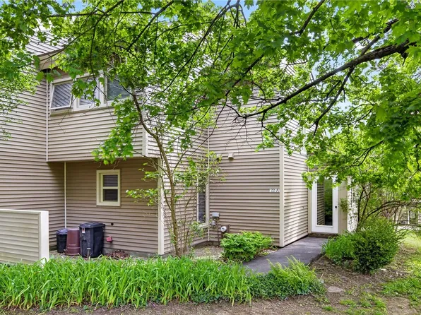 2014 Kypriotis Dr #22A, Cortland, NY 13045