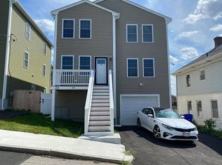 33 Christopher St, Providence, RI 02904