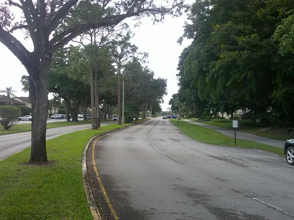 7257 Golf Colony Ct APT 203, Lake Worth, FL 33467