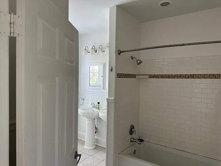 221 N Spring St — Photo 13