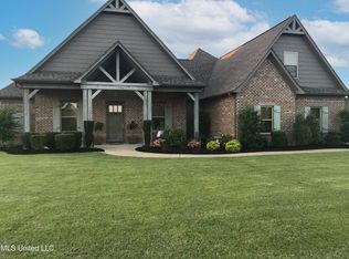1346 Holly Springs Rd, Hernando, MS 38632