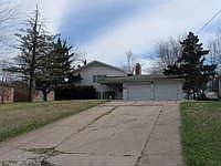 1st image of 103 W La Harpe St