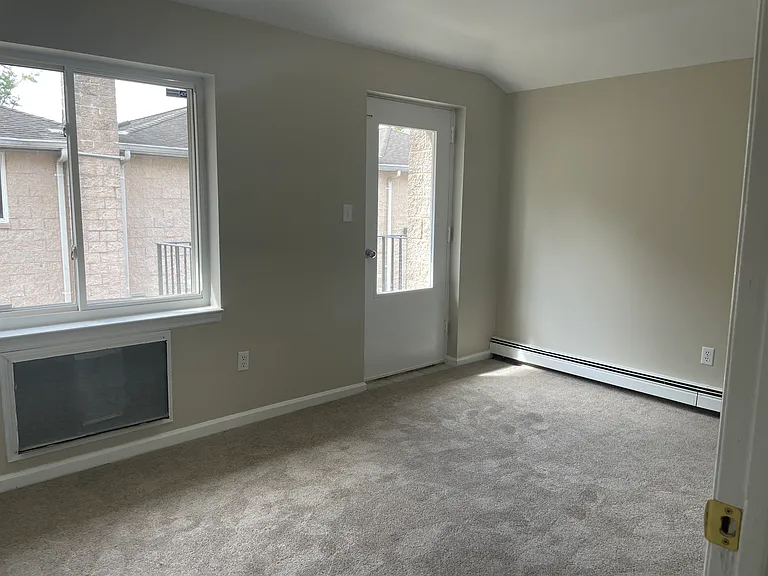 145-37 232nd St #2D — Photo 3