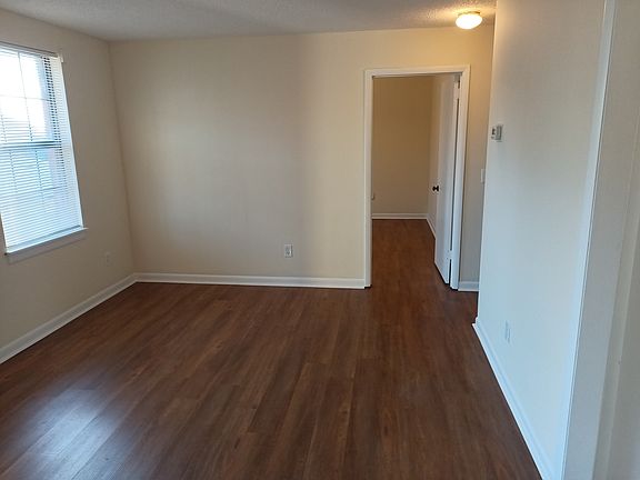 2nd image of 603B Skyview Dr
