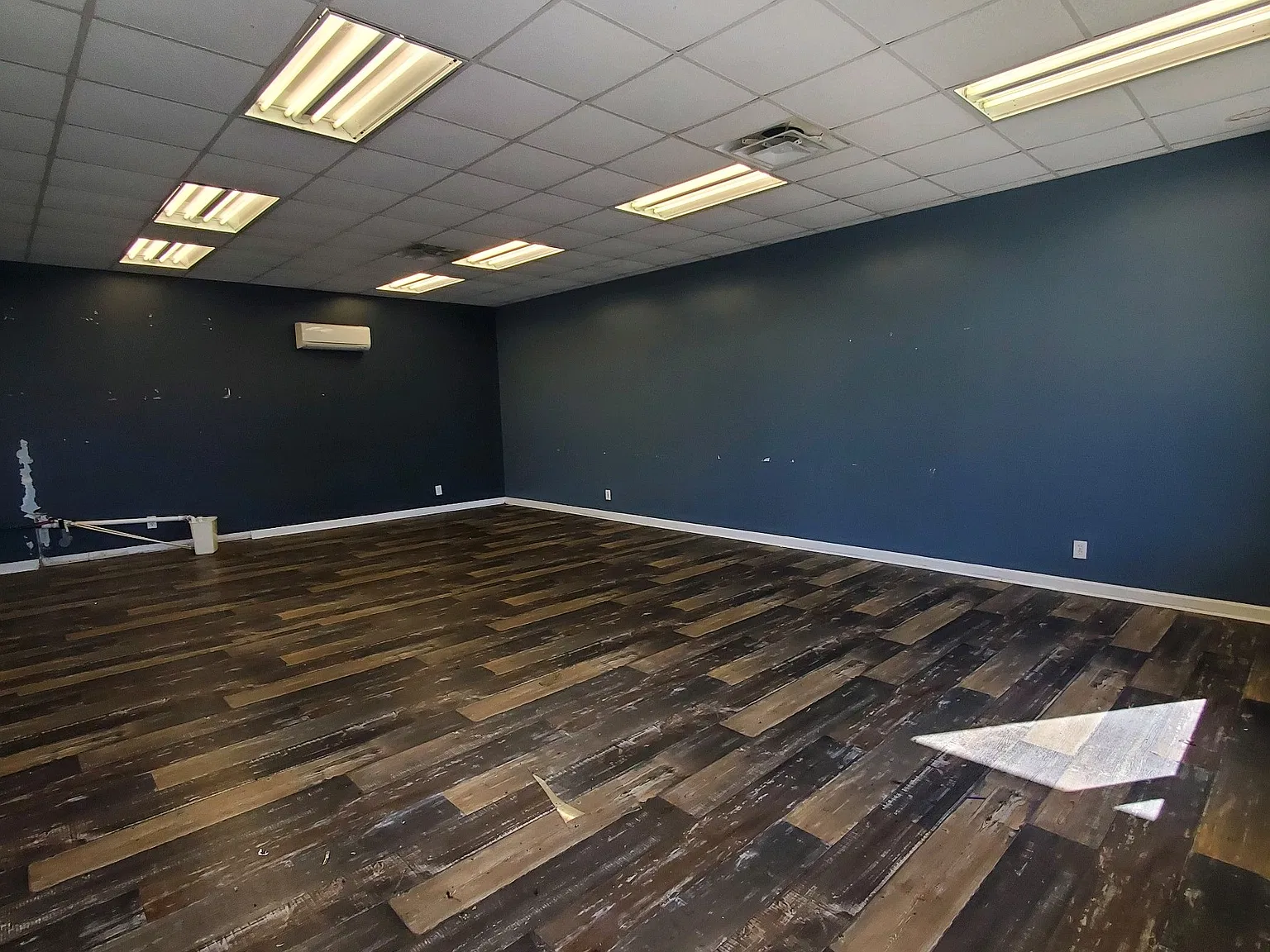 624 North Glenwood Avenue-Commercial - 3 — Photo 1