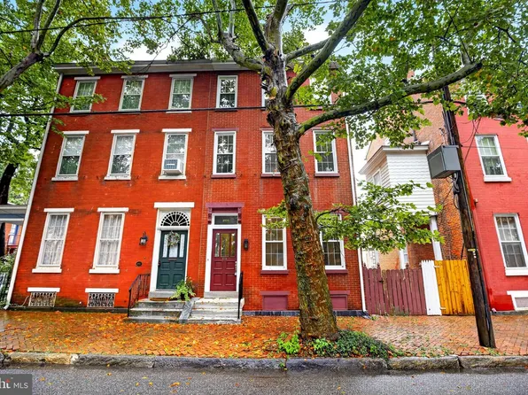 206 E Union St, Burlington, NJ 08016