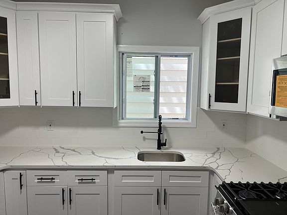 2nd image of 55 Boyd Ave