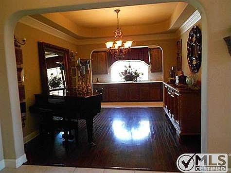 4th image of 600 Braxton Ct