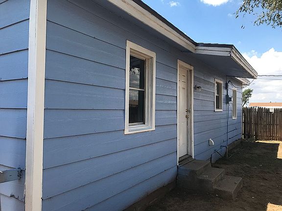 5th image of 3613 E 15th Pl