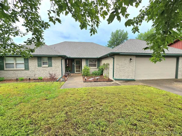 618 Greenwood Ave, Mannford, OK 74044