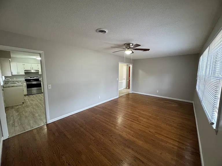 2319 Albright Dr — Photo 33