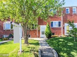 921 Regina Dr, Halethorpe, MD 21227