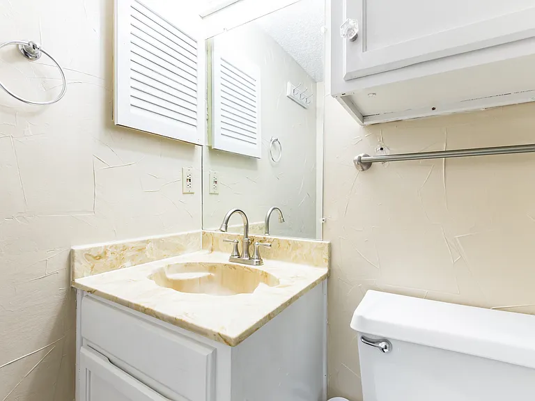 2304 Balsam Dr #E302 — Photo 7