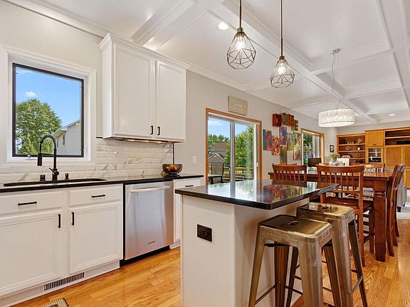 5th image of 12455 Marquess Way N