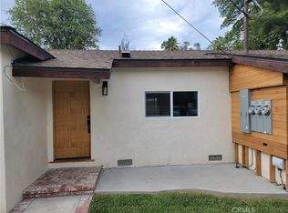18725 Bassett St, Reseda, CA 91335