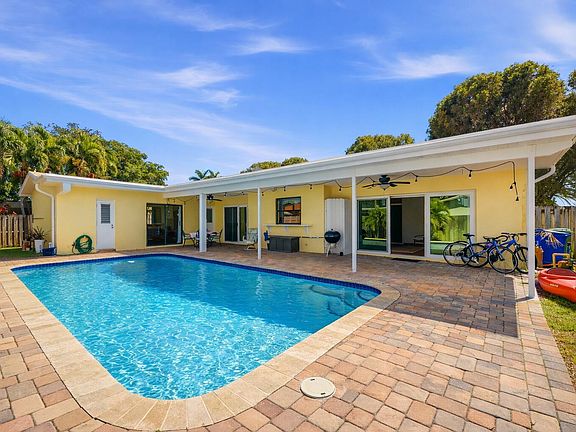 4th image of 11911 NW 14th Court