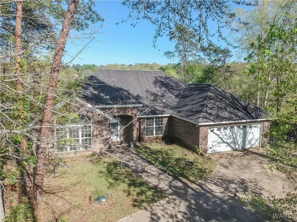 15635 Compass Dr, Northport, AL 35475