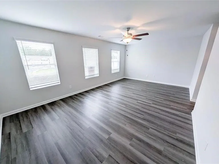 118 Brexley Dr — Photo 2