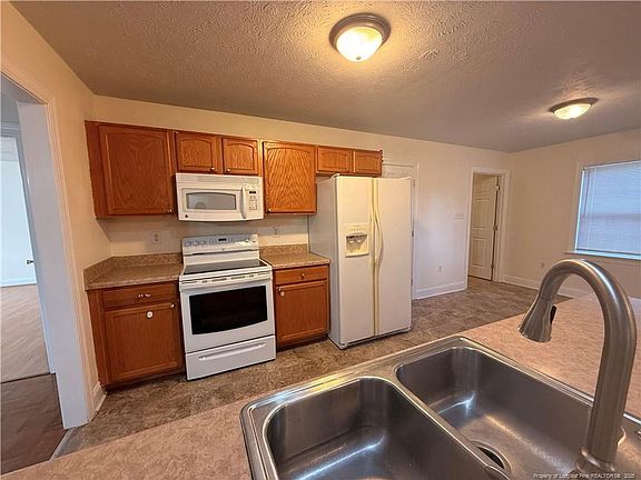 5th image of 3713 Rockhurst Dr