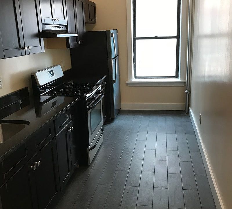 1st image of 564 E 3rd St APT B9