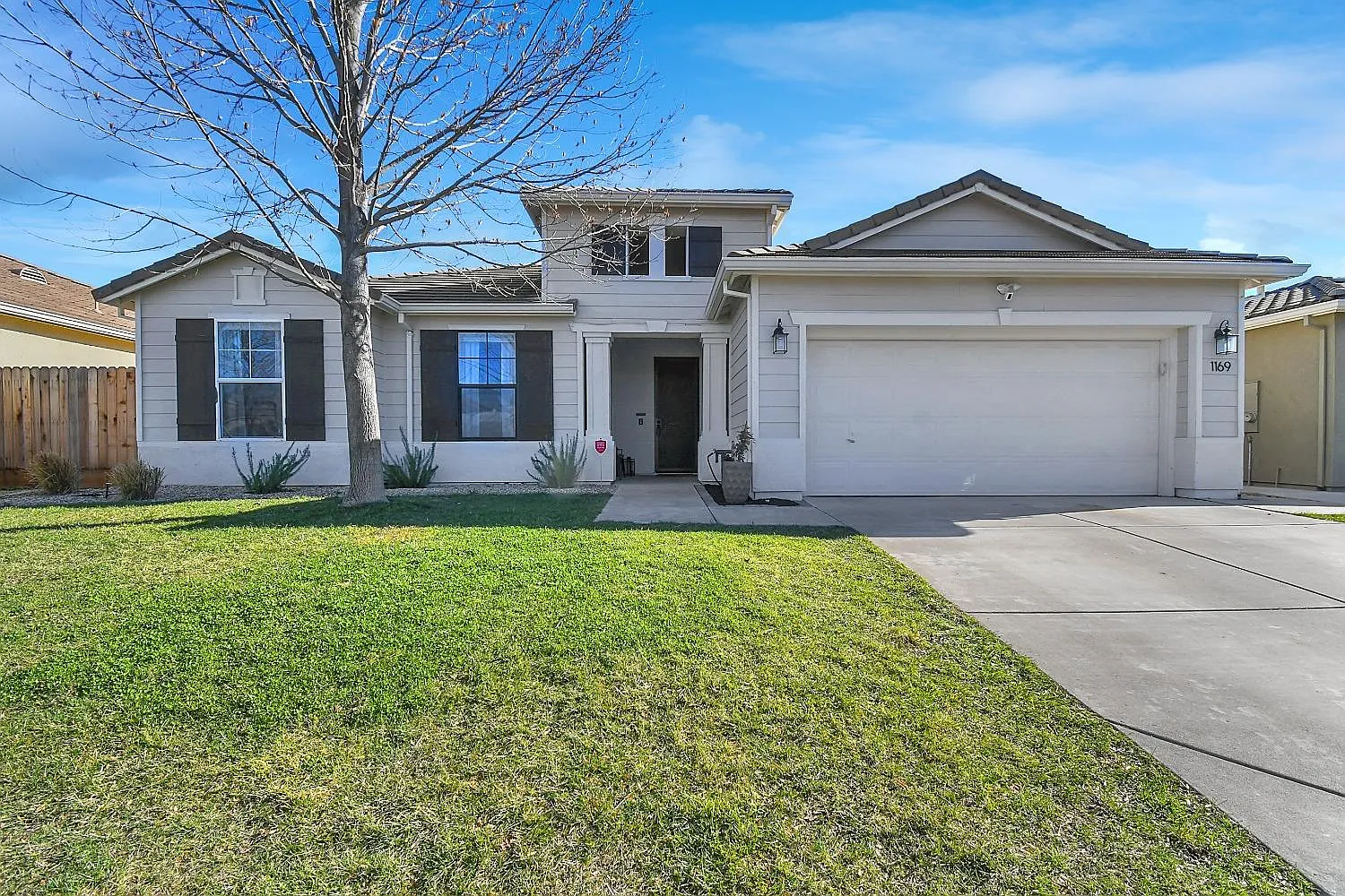 1169 Sabine Ct photo 1
