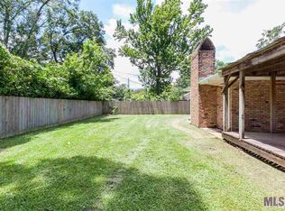 8055 Queenswood Ct, Baton Rouge, LA 70806