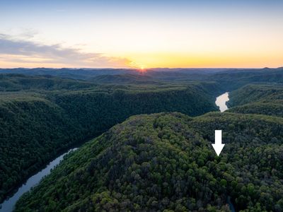 300 Peregrine Ridge Rd, Victor, WV, 25938