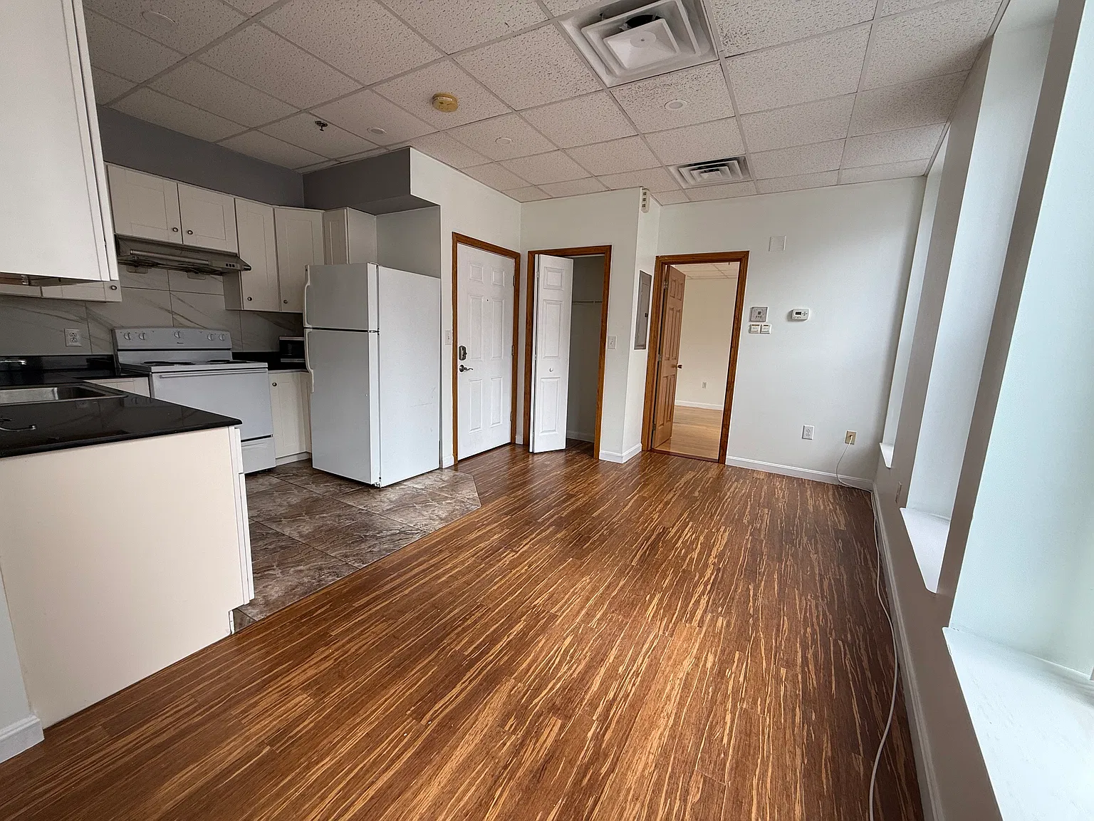 72 Kneeland St — Photo 3