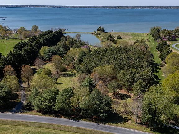 3rd image of 29569 Porpoise Creek Rd