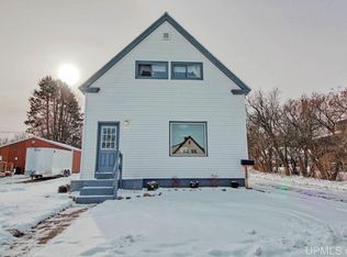 1040 Forest St, Niagara, WI 54151