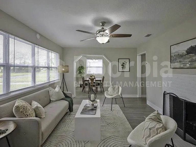 5067 French St — Photo 2