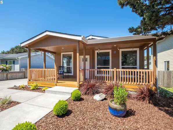 3231 NW Marine Ave, Lincoln City, OR 97367