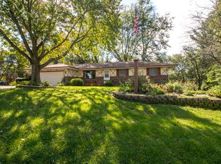 5809 Hillsbrough Rd, Rockford, IL 61109