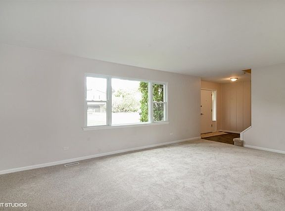 4th image of 1111 N King Charles Ct