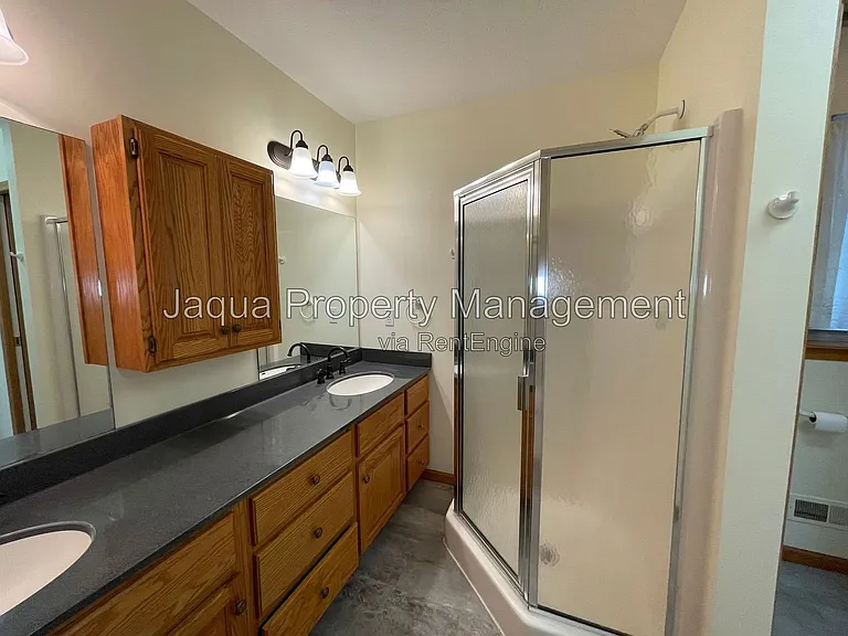 6228 Cross Bend Ct — Photo 11