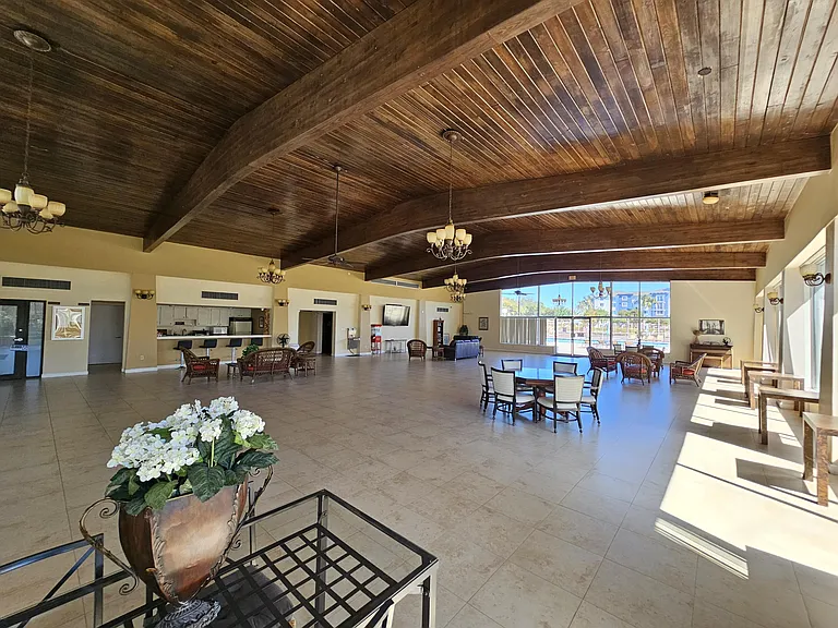 470 Executive Center Dr #2G — Photo 18