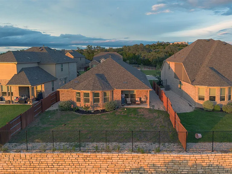 6808 Cliff Rose Dr — Photo 13