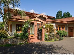 17809 Kelok Rd, Lake Oswego, OR 97034