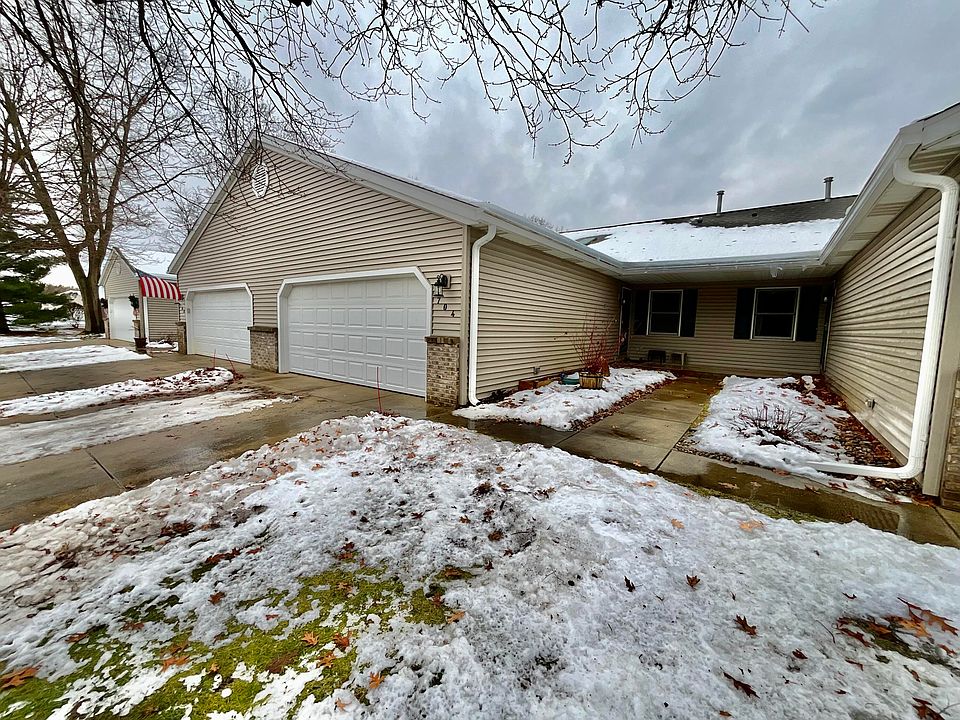 1st image of 704 Bayberry Ln