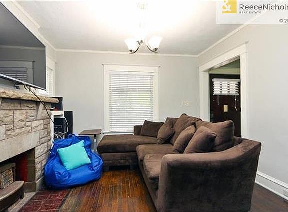 4th image of 4427 Cambridge St