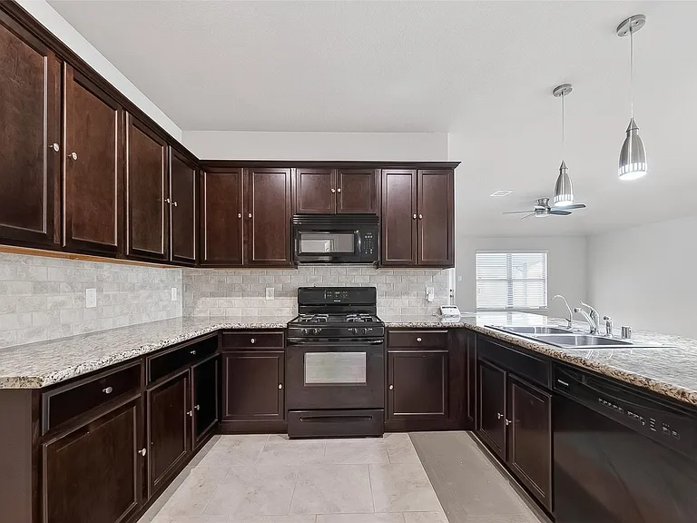 17711 Rose Summit Ln — Photo 7