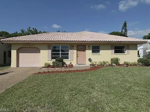 125 4th St, Bonita Springs, FL 34134