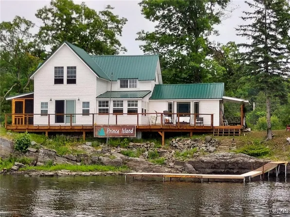 1 Prince Is, Morristown, NY 13664