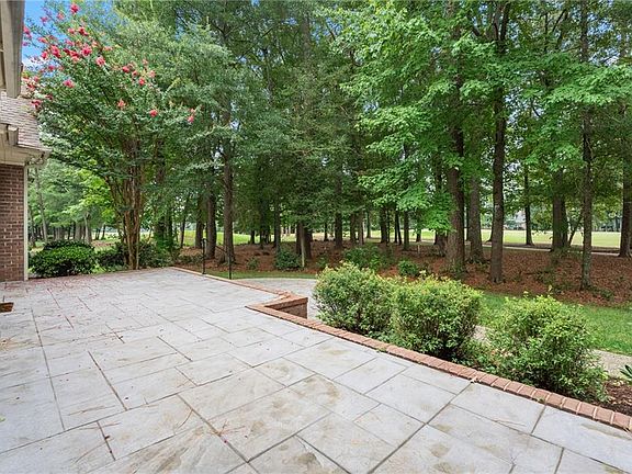 2nd image of 2052 Hornes Lake Rd