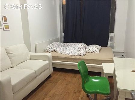 3rd image of 103 W 27th St #4