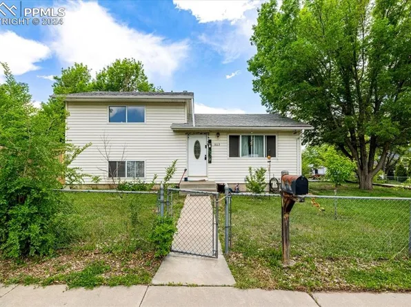 802 Hayden Dr, Colorado Springs, CO 80910